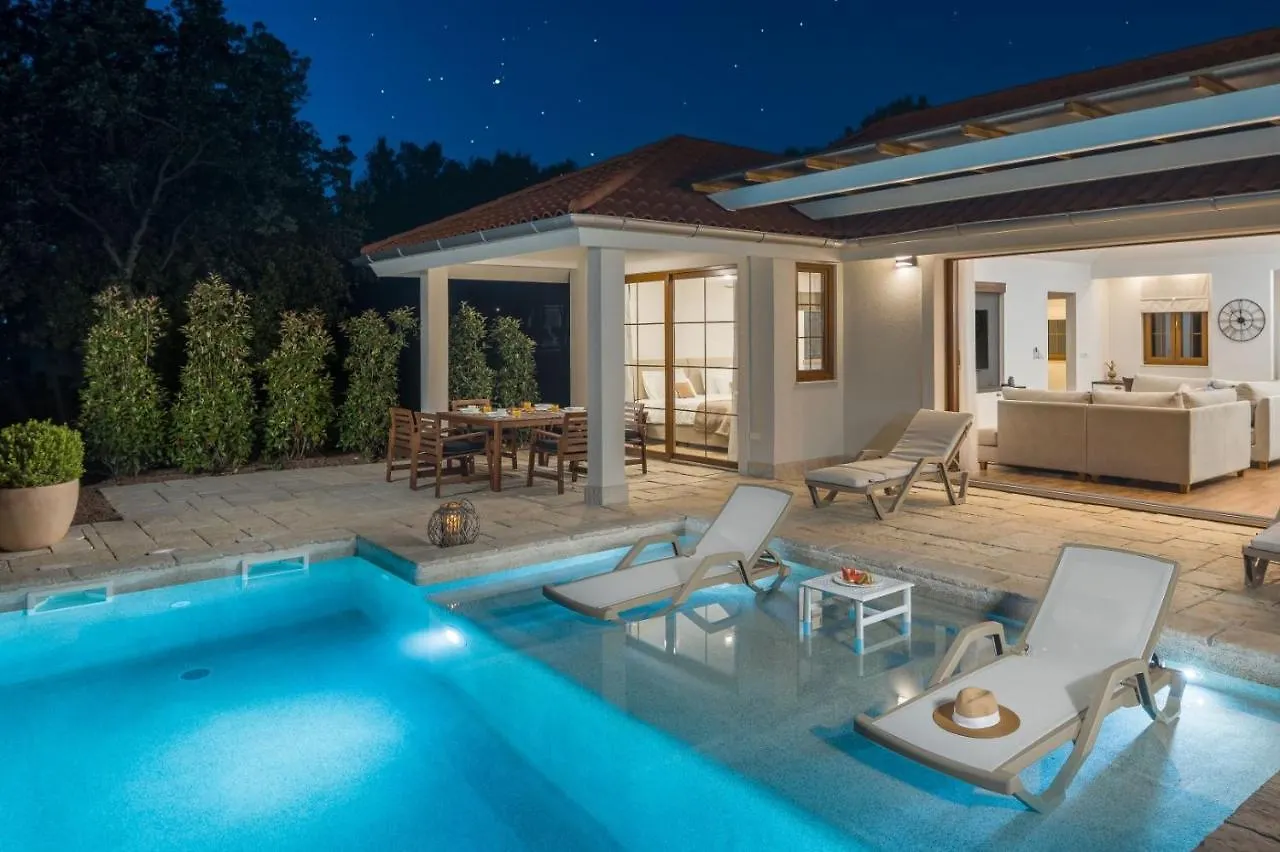 Villa Porto Bus Beachfront With Pool In Rovinj Bale 0*,  Croatia